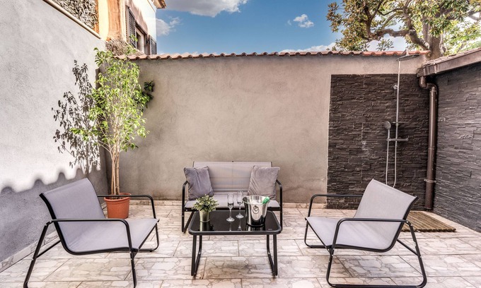 Trastevere Apartment | Charming Loft with terrace