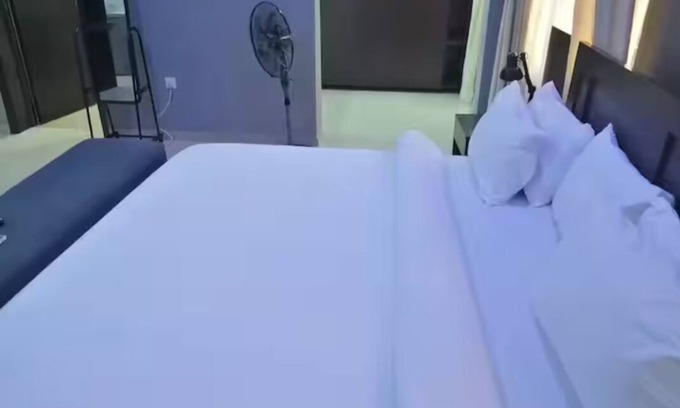 Lagos Cabin | Charming Master Suite 24hr Power & Wifi