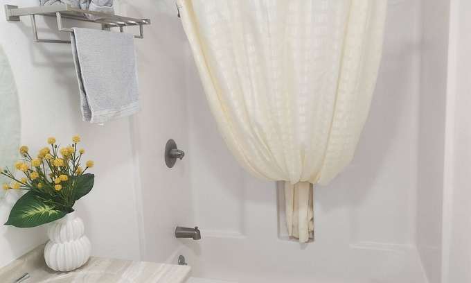 Inyokern Hotel | Charming Motel with WiFi and AC in lovely Inyokern, perfect to stop and rest.