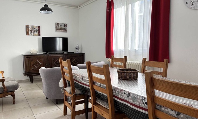 Villard-de-Lans House | Charming Mountain Home, 10min to Center, 8 Sleeps, WiFi, Parking