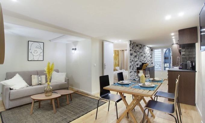 Quartier du Faubourg-Montmartre Apartment | Charming & New Apartment Paris Center Grands BLD