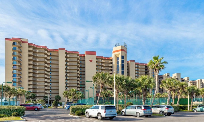 Orange Beach Condo | Charming One Bedroom Condo at Phoenix V Unit #411