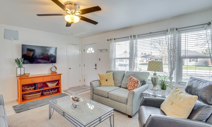 Utah County House | Charming Orem Home w/Yard - Near BYU & UVU!