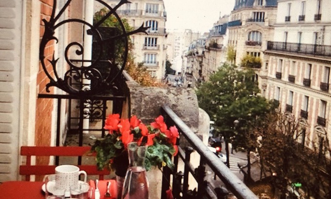 Clignancourt Apartment | Charming Parisian apartment in the heart of Montmartre