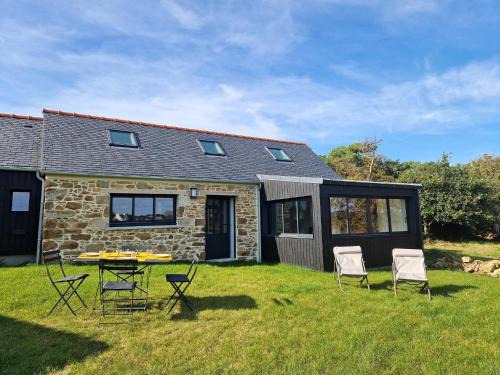 Plougasnou House | Charming Penty 2-4 people, Morlaix bay