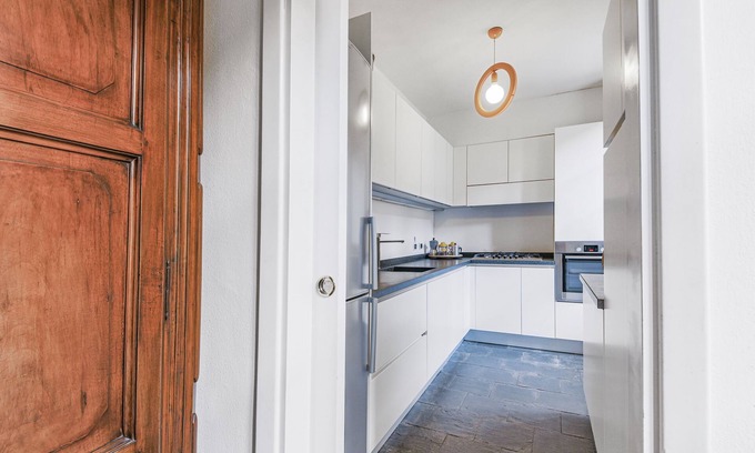 Como Apartment | Charming portion of villa close to the lake, nestled in a quiet oasis amidst