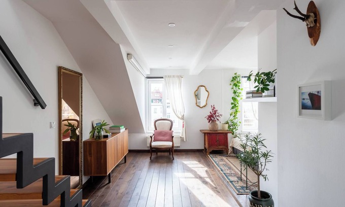 Vinohrady Apartment | Charming Prague Apartment in Vršovice with Roof Terrace