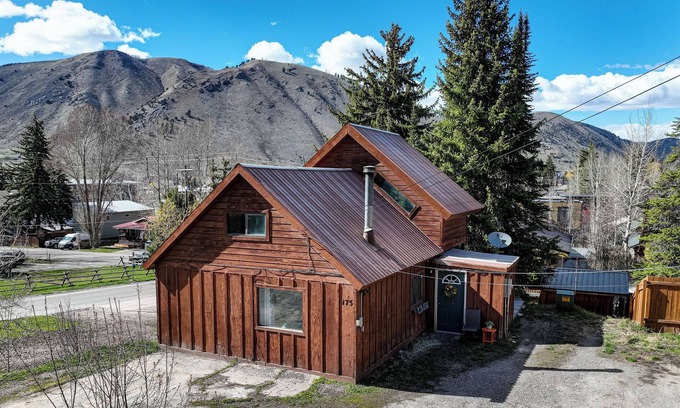 Jackson Apartment | Charming Private Stay Next to Snow King & Town Square