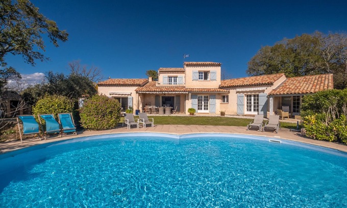 Bagnols-en-Foret Villa | Charming Provencal Villa; oasis of calm
