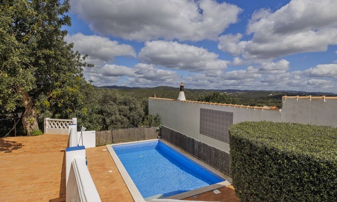 Sao Bras de Alportel Cottage | Charming 2 Bed Cottage with Private Pool and Wonderful Roof Terrace