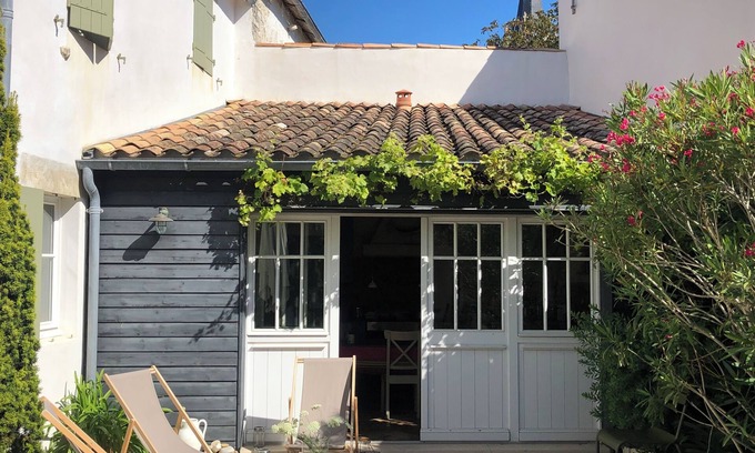 La Couarde-sur-Mer House | Charming residence in the heart of the village, 4 minutes' walk from the beach.