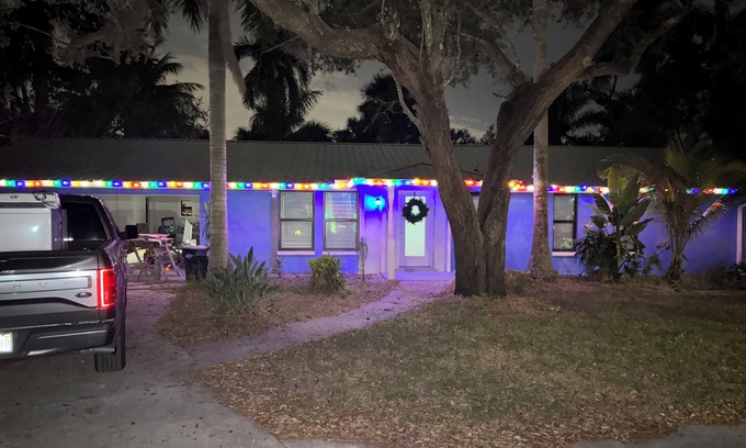 Fort Myers House | Charming River front 3-bedroom house with AC and WiFi in North Fort Myers