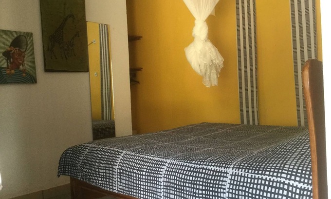 Conakry House | Charming room in our guest house