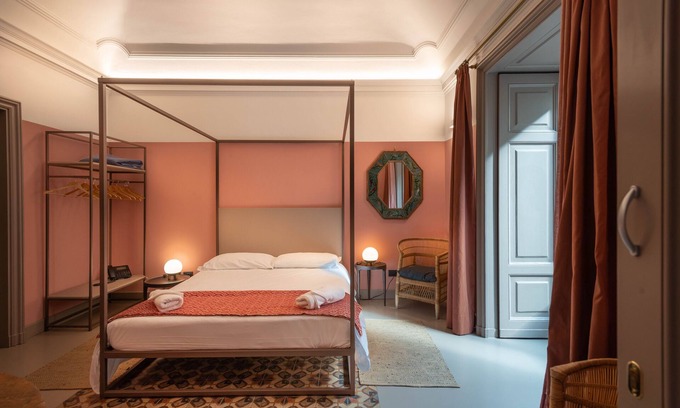 Catania City Centre Bed & Breakfast | charming rooms and parking in the heart of Catania city center