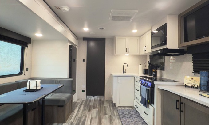 Spring Hill House | Charming RV with AC in Spring Hill - Perfect for a getaway