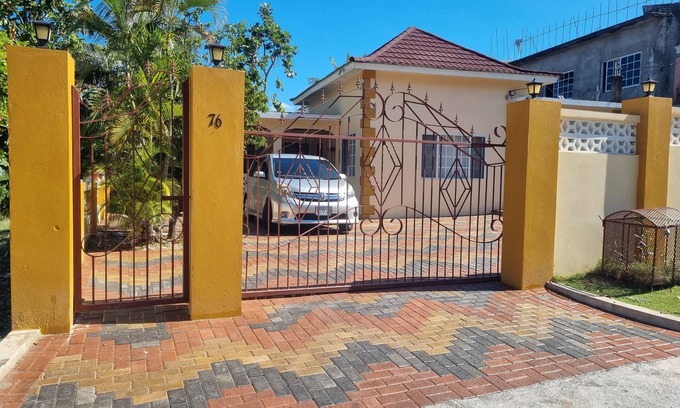 Hopewell House | Charming Seaview Studio with Private Pool & Complimentary Airport Transfer!