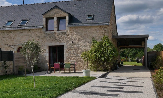 Surzur House | charming semi-detached farm near Rhuys peninsula