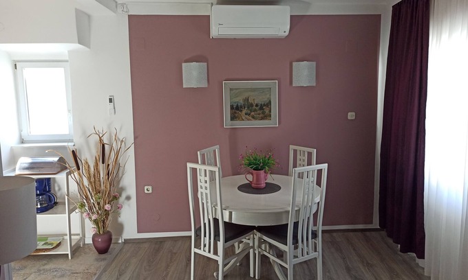 Senj House | Charming, Spacious and Comfortable House with Garden and Barbecue.