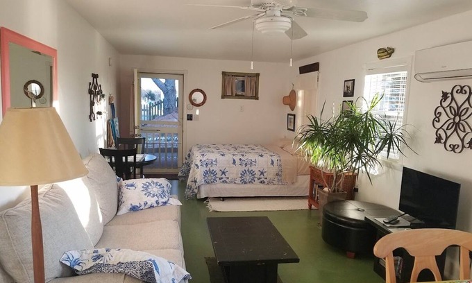 Nags Head Apartment | Charming Spacious Bungalow. Close to Beach. Clean. Lots of thoughtful extras!