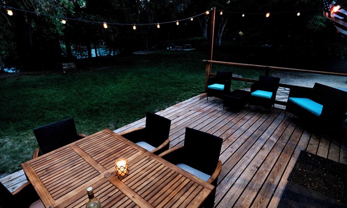Reno House | Charming Spacious Riverside 2-bedroom house in welcoming Reno with AC, WiFi