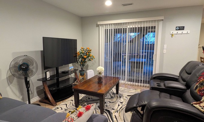 Maple Ridge Apartment | Charming, Spacious Suite w/Private Office