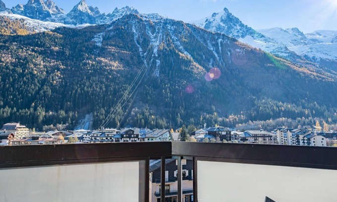 Chamonix City Centre Apartment | Charming Studio With Balcony And View In Chamonix