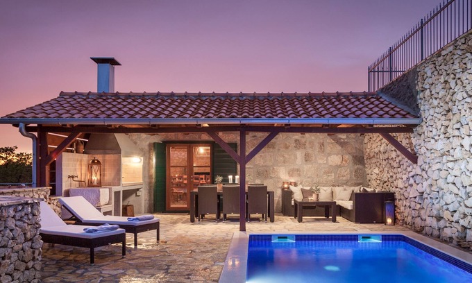 Vinisce Villa | Charming Stone Villa- Cottage with Private Heated Pool and lovely ocean view