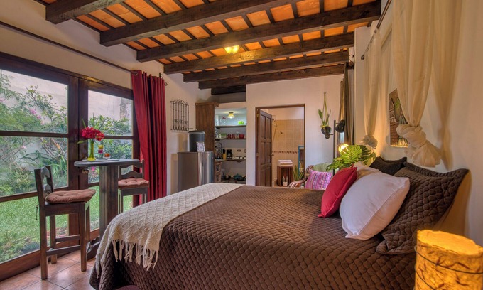 Antigua Guatemala Apartment | Charming Studio just Outside Antigua Guatemala with A/C and Parking