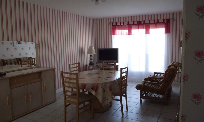 Berck-sur-Mer Apartment | Charming studio cabin very bright, quiet, ideally located between city and beach