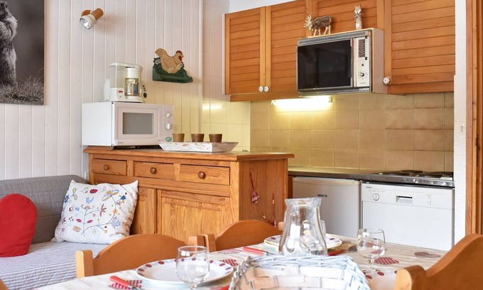 Meribel Centre Apartment | Charming Studio for 4 in Meribel, Near Slopes and Shops