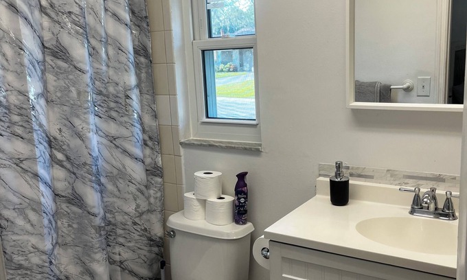 Jasmine Estates Apartment | Charming studio with AC, WiFi in amazing Port Richey