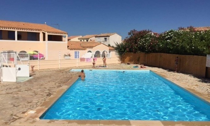 Le Barcares Apartment | Charming T2 with Pool, Terrace & Tennis near Beach, Sleeps 4 – Le Barcarès