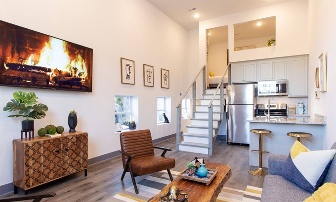 Five Points South Apartment | Charming Tiny House W/Free Parking