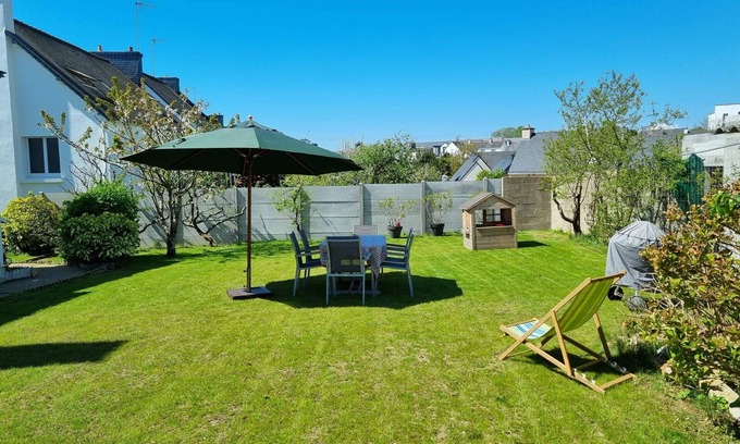 Vannes House | Charming town house sleeps 7 to 11