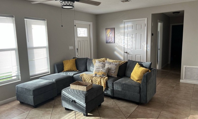 Lehigh Acres Villa | Charming Two-Bedroom Home Private , Quiet and Cozy