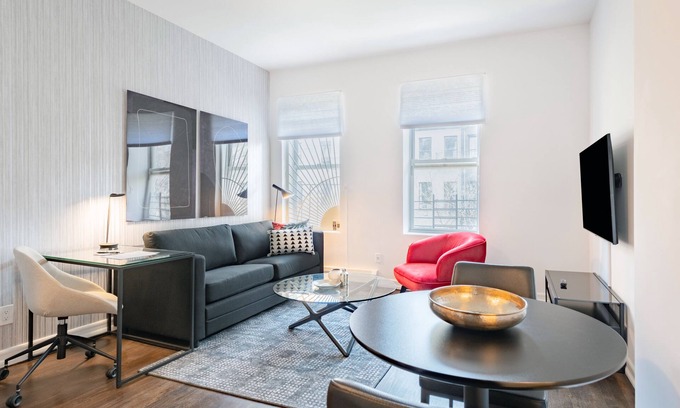 Upper East Side Apartment | Charming Two Bedroom in Yorkville, Upper East Side