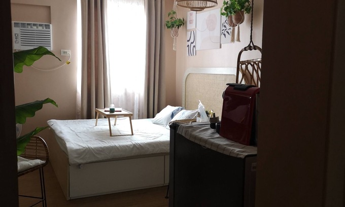 Guadalupe Condo | Charming unit @ Symfoni Nichols