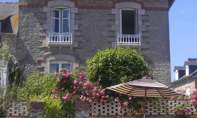 Saint-Cast-le-Guildo Villa | Charming villa with sea views