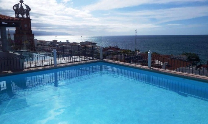Proyecto escola Villa | Charming villa, close to beach, seafront, nightlife, spacious, great value