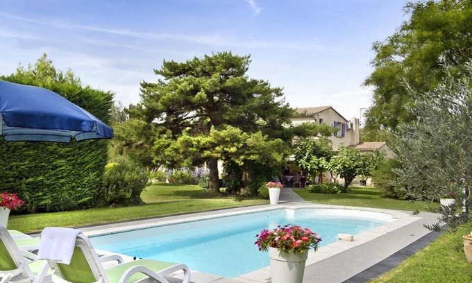 Cavaillon House | CHARMING VILLA IN THE COUNTRYSIDE