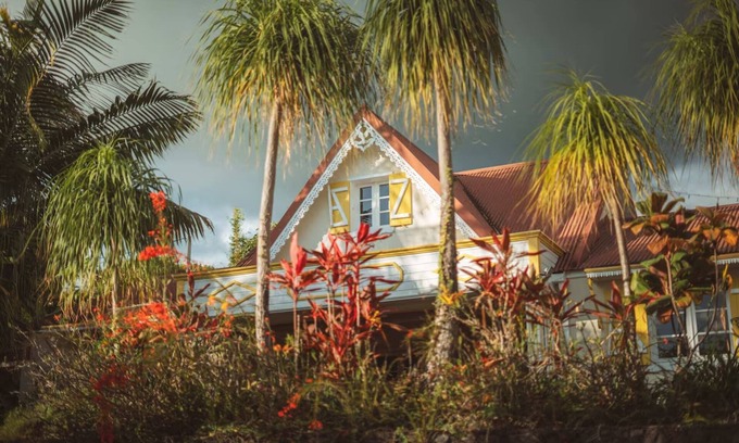 Ravine des Citrons Villa | Charming villa with Jacuzzi, sauna, hammam & lush garden in L'Entre Deux - 6pers