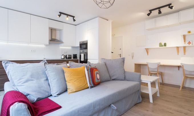 Sao Domingos de Benfica Apartment | Charming Zoo apartment in Parque Eduardo VII with WiFi.