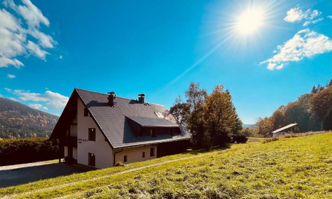 Kubova Hut House | Chata Boubín