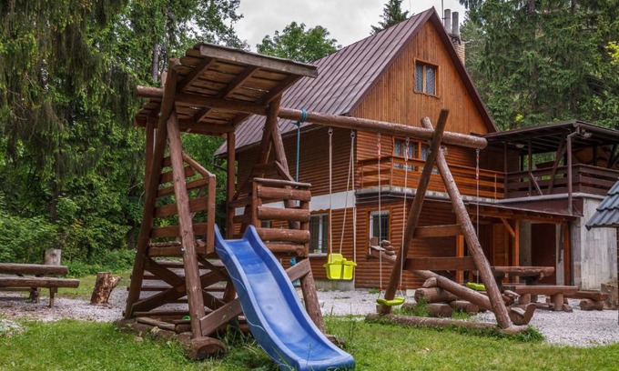 Ruzomberok Cabin | Chata Kamenár