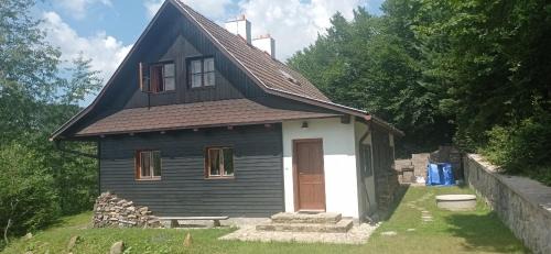 Lhota u Vsetina House | Chata na Lhotských pasekách