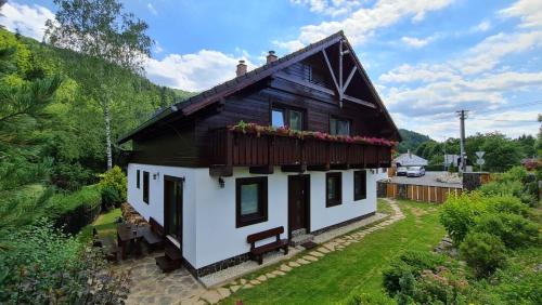 Bystra Ski Chalet | Chata pod Chopkom