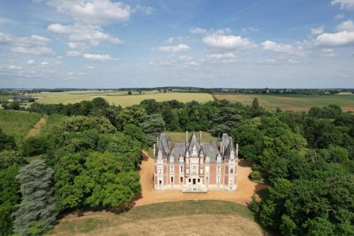 Maigne House | Chateau de Resteau Haut de Gamme 15 pers