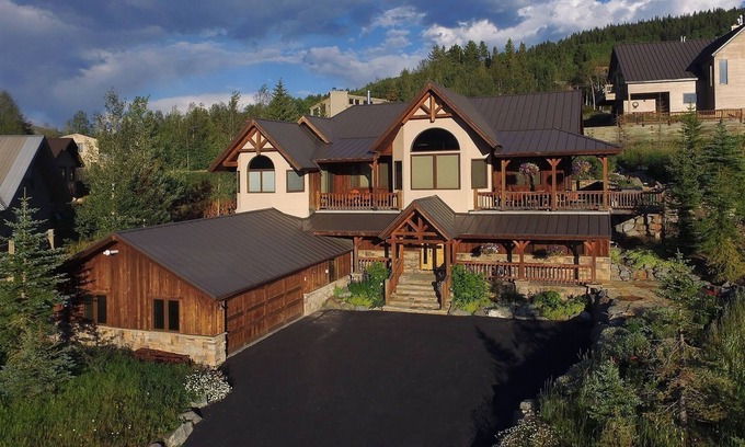 Crested Butte House | Chateau Renard/Stunning Home with Great Views/Walk to Ski Access. Free Shuttle