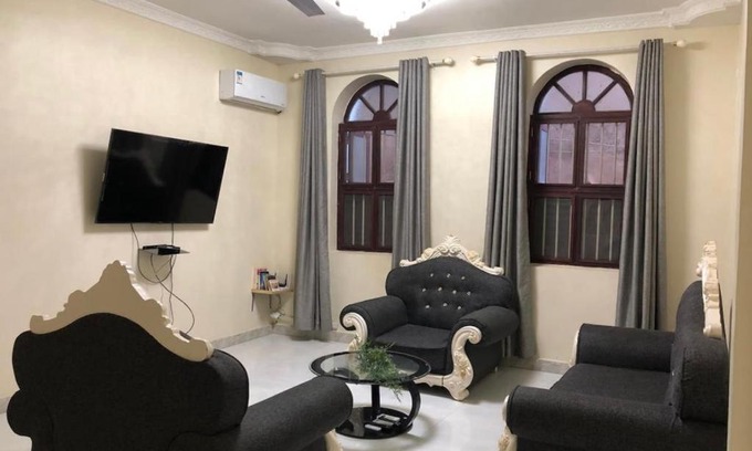 Stone Town Apartment | chchi homes
