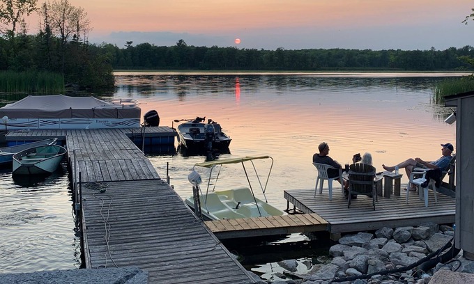 Trent Lakes Cottage | Cheerful new 3 bedroom cottage on the water with beautiful sunset view